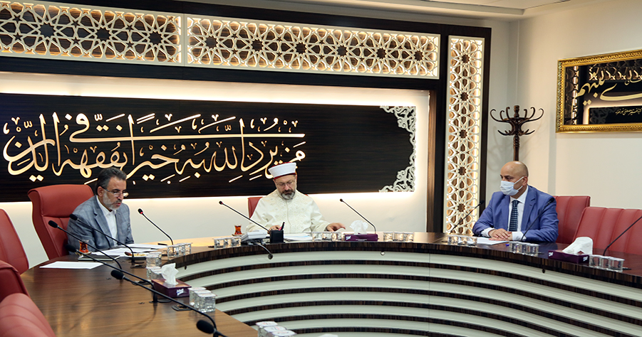 İleri Enlemlerde Namaz Vakitleri Kongresi hazırlıkları kapsamında 5. İlmî Komisyon toplantısı yapıldı.