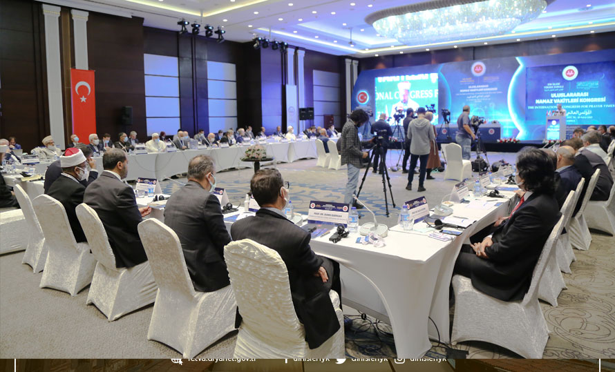 Uluslararası Namaz Vakitleri Kongresi Başladı