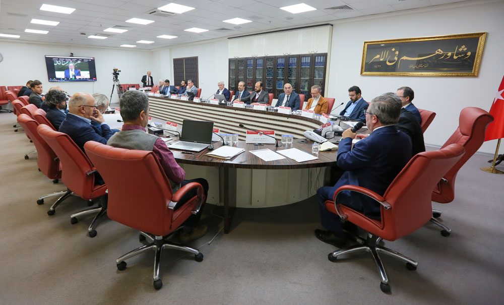 Gençlerin Dini Yönelimlerini Etkileyen Meseleler” adlı çalıştaylar serisinin ikincisi “Din-Bilim İlişkisi Bağlamında Yaratılış”