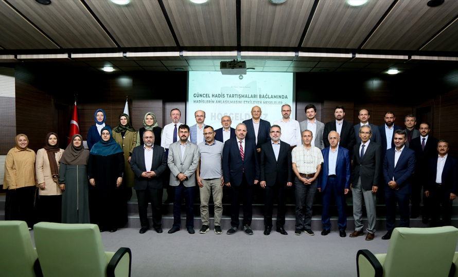 Kurulumuz tarafından "Güncel Tartışmalar Bağlamında Hadislerin Anlaşılmasını Etkileyen Meseleler Çalıştayı" Gerçekleştirildi.