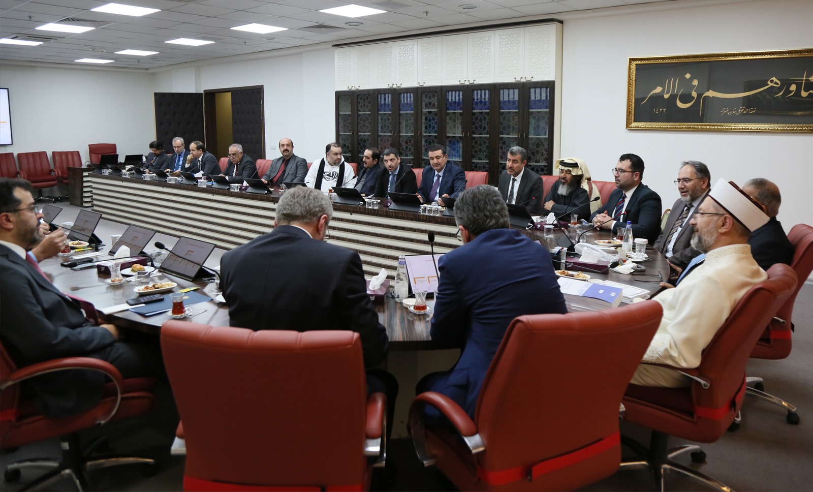 Katar Vakıflar ve İslam İşleri Bakanı Kurulumuzu Ziyaret Etti