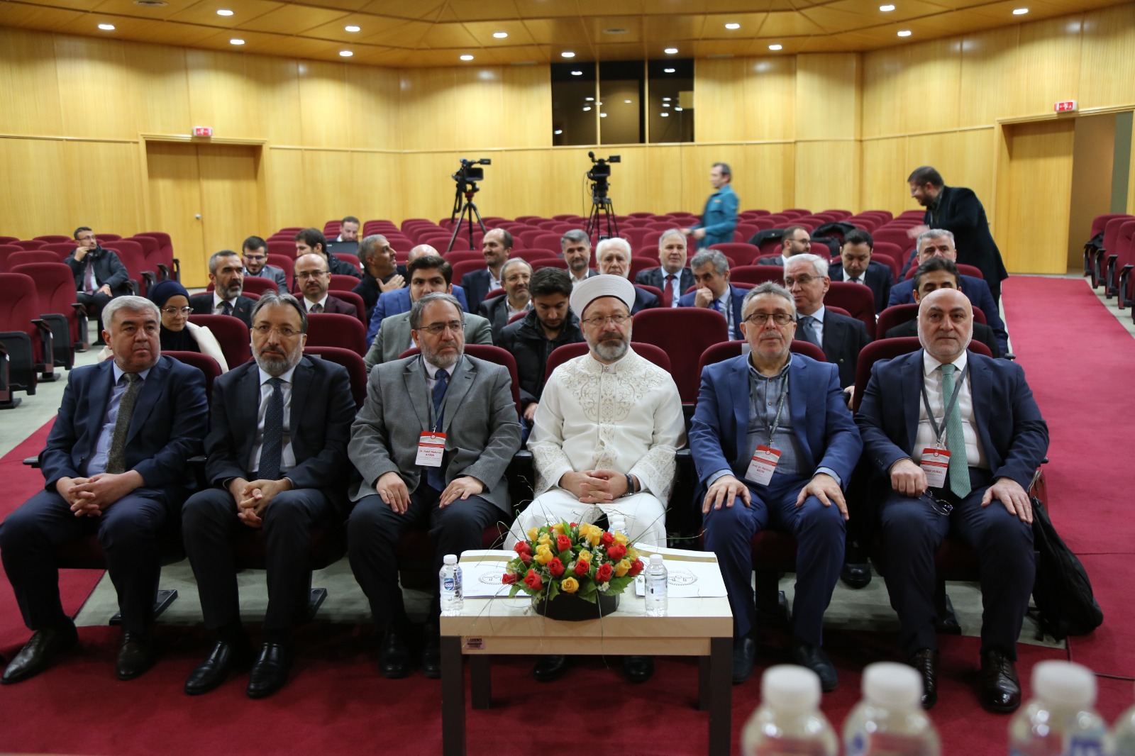 "Katılım Bankacılığıyla İlgili Problemlerin Fıkhi Açıdan Değerlendirilmesi" istişare toplantısı yapıldı