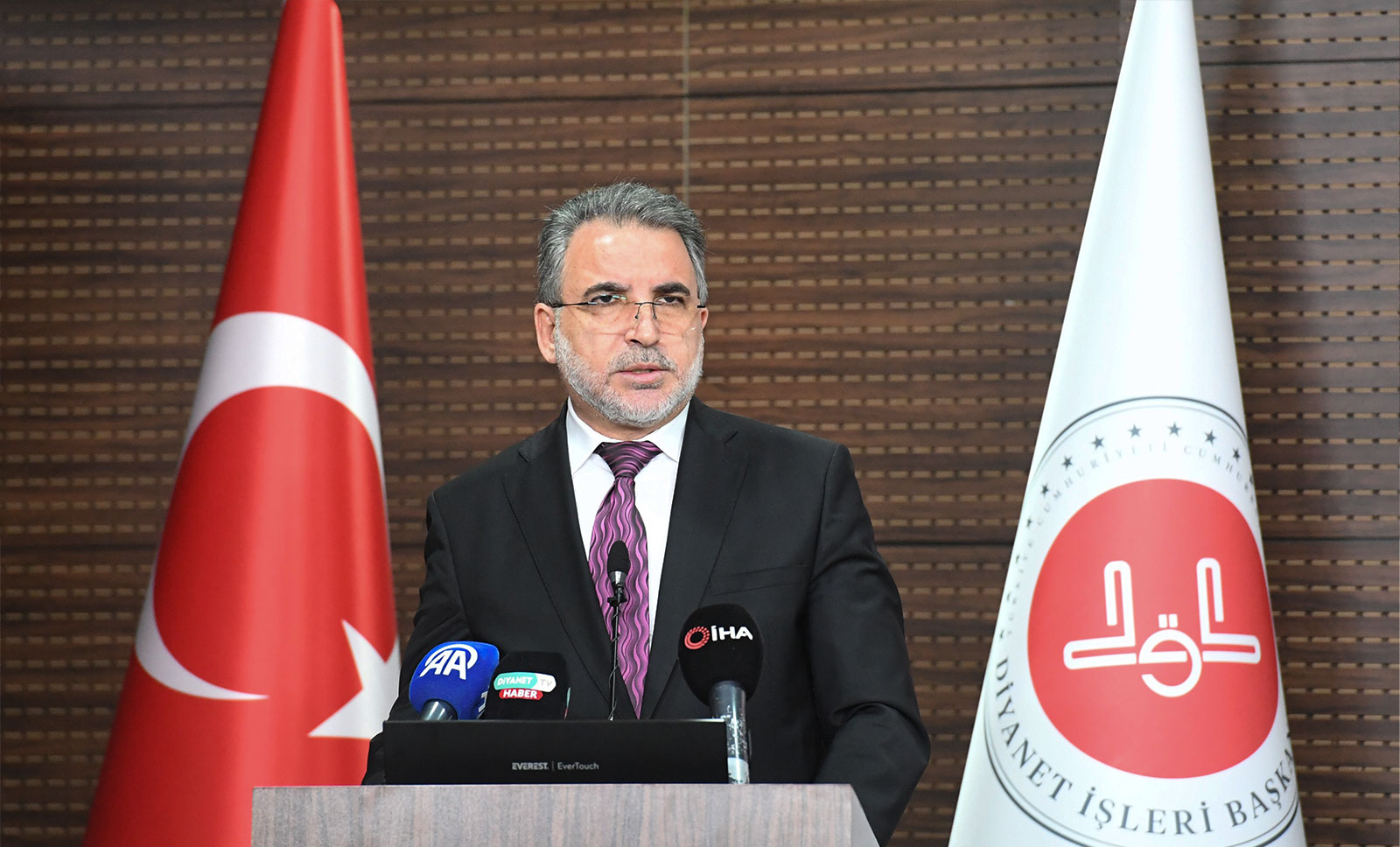 Uluslararası  İnsan,  Yalnızlık  ve  Din  Sempozyumu - 1